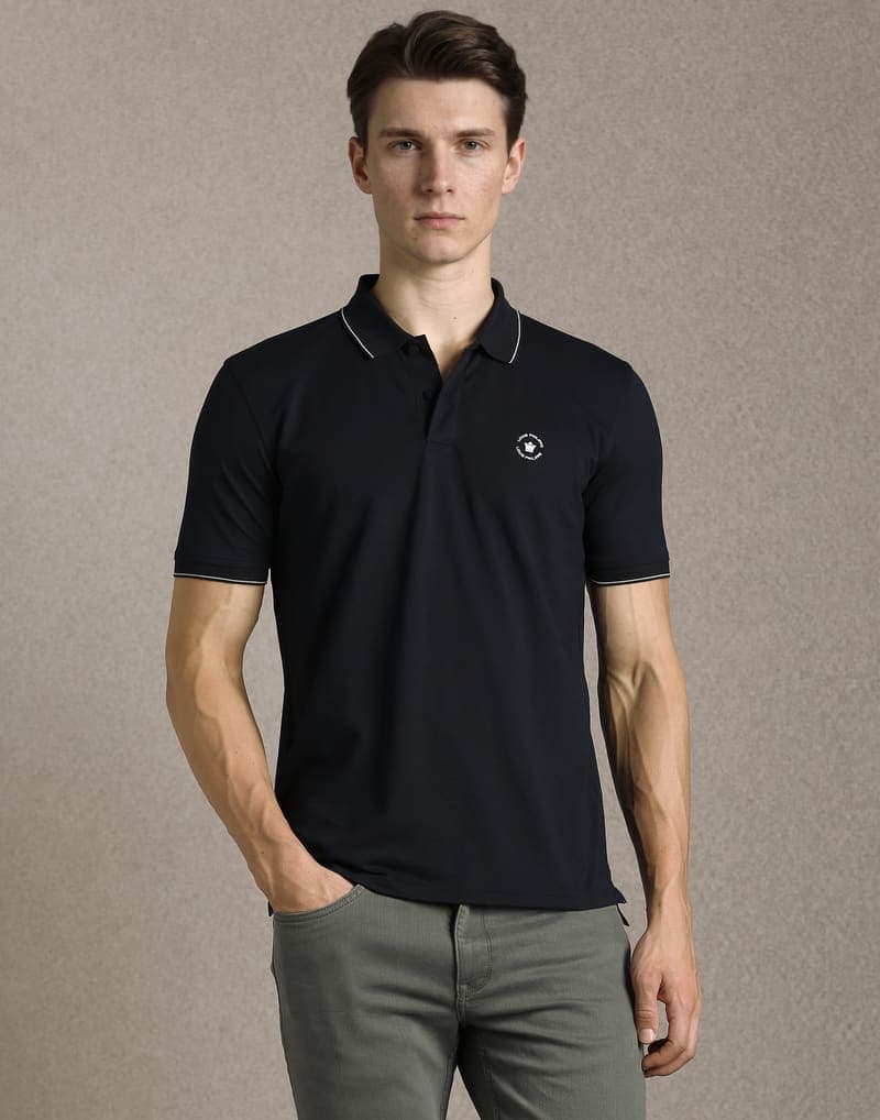 Direction 03 synthetic identity direction for Smart casual